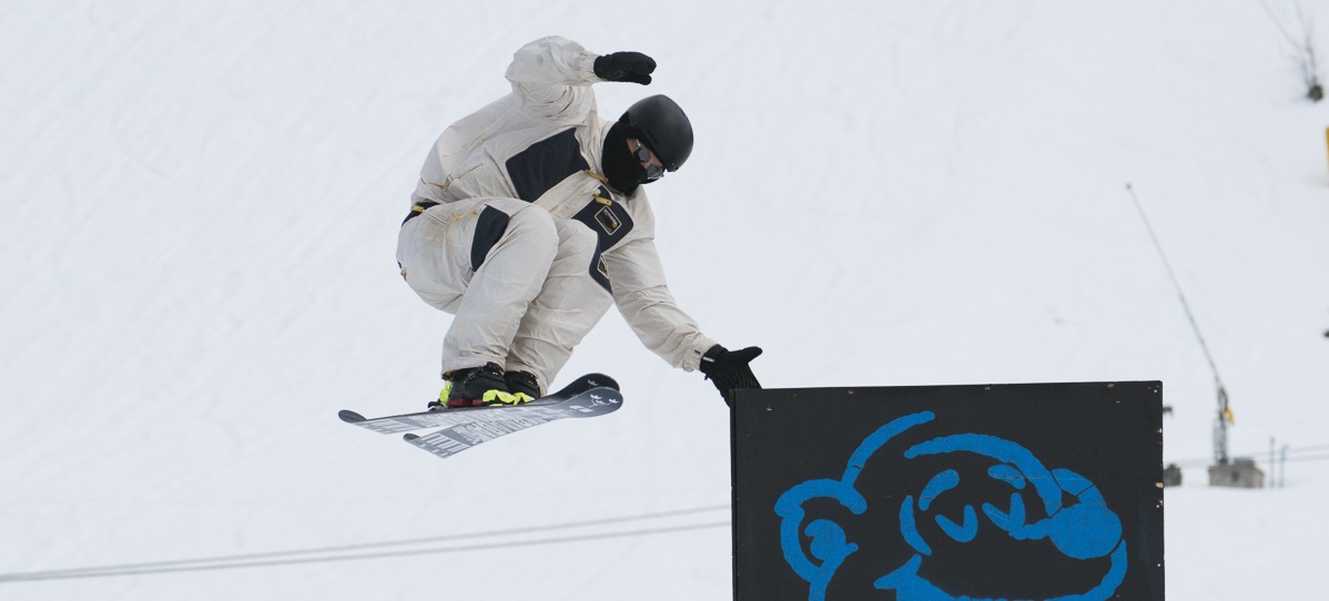 Kim Boberg Titel Picture with Ski